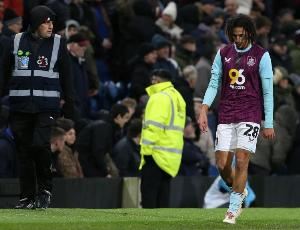 官方:普雷斯顿前锋因种族歧视汉尼拔被禁赛9场、罚款2.1万镑